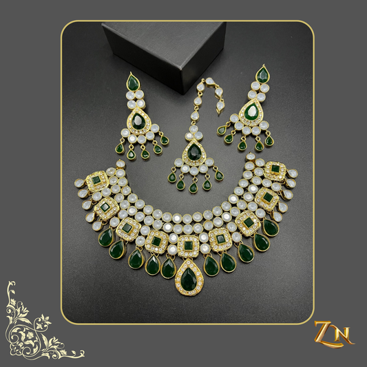 A majestic Kundan set