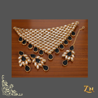 Exquisite Gold-Toned Choker Set with Crystal Mesh and  Teardrop Accents